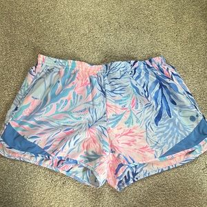 Lilly Pulitzer luxletic shorts size Large